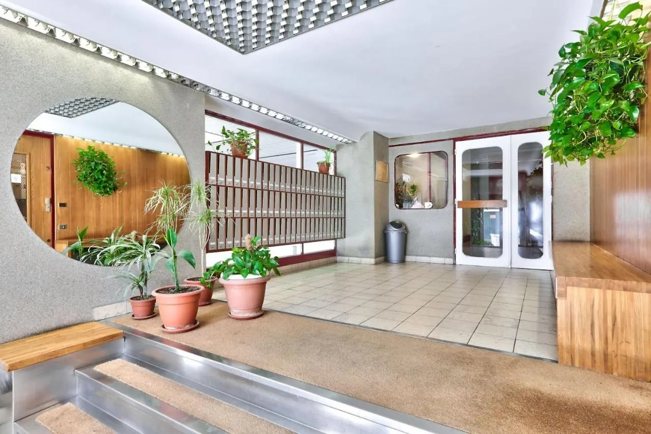 Cozy 2-Person Apartment In Pere Lachaise Paris